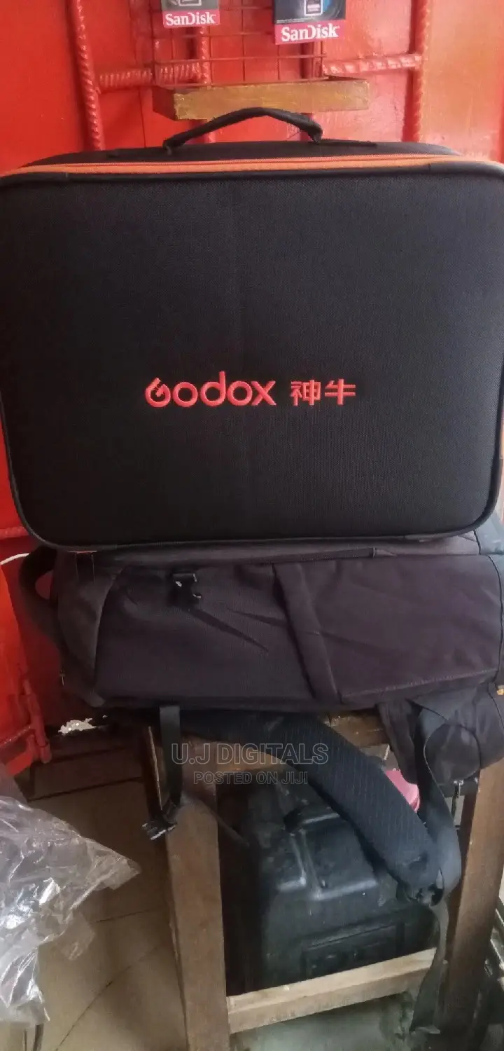 Godox AD600 Portable Flash Bag Kit