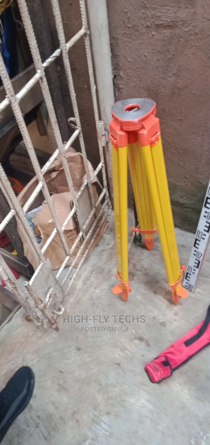 High Quality Laser Level Professional Tripod Stand