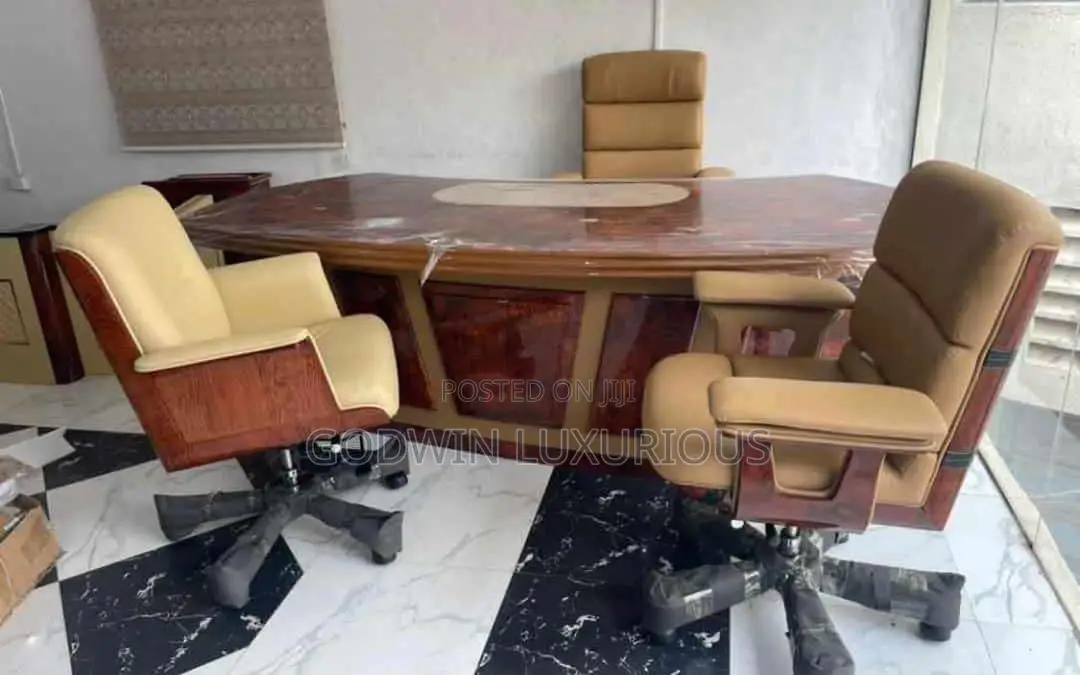 Quality Executive Wooden Office Table With Drawers.
