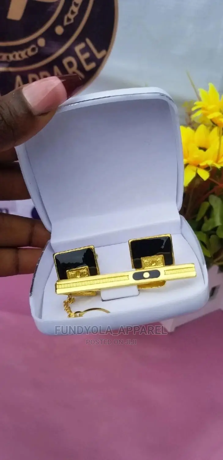 Quality Male Gold and Black Cufflinks and Clip
