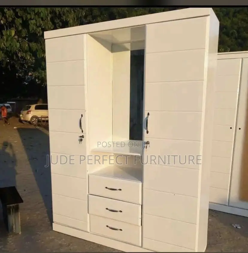 5by6ft Family Size Wardrobe With Rack