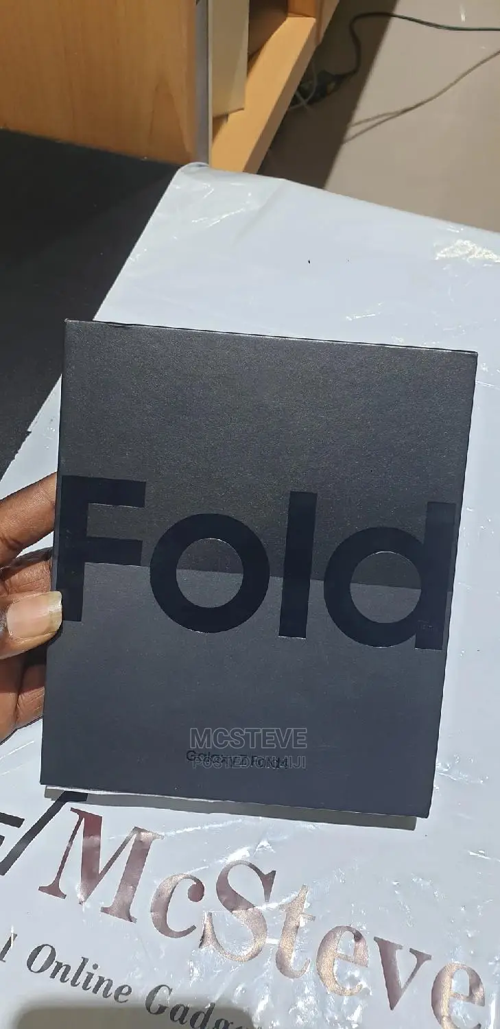 New Samsung Galaxy Z Fold4 512 GB Gray