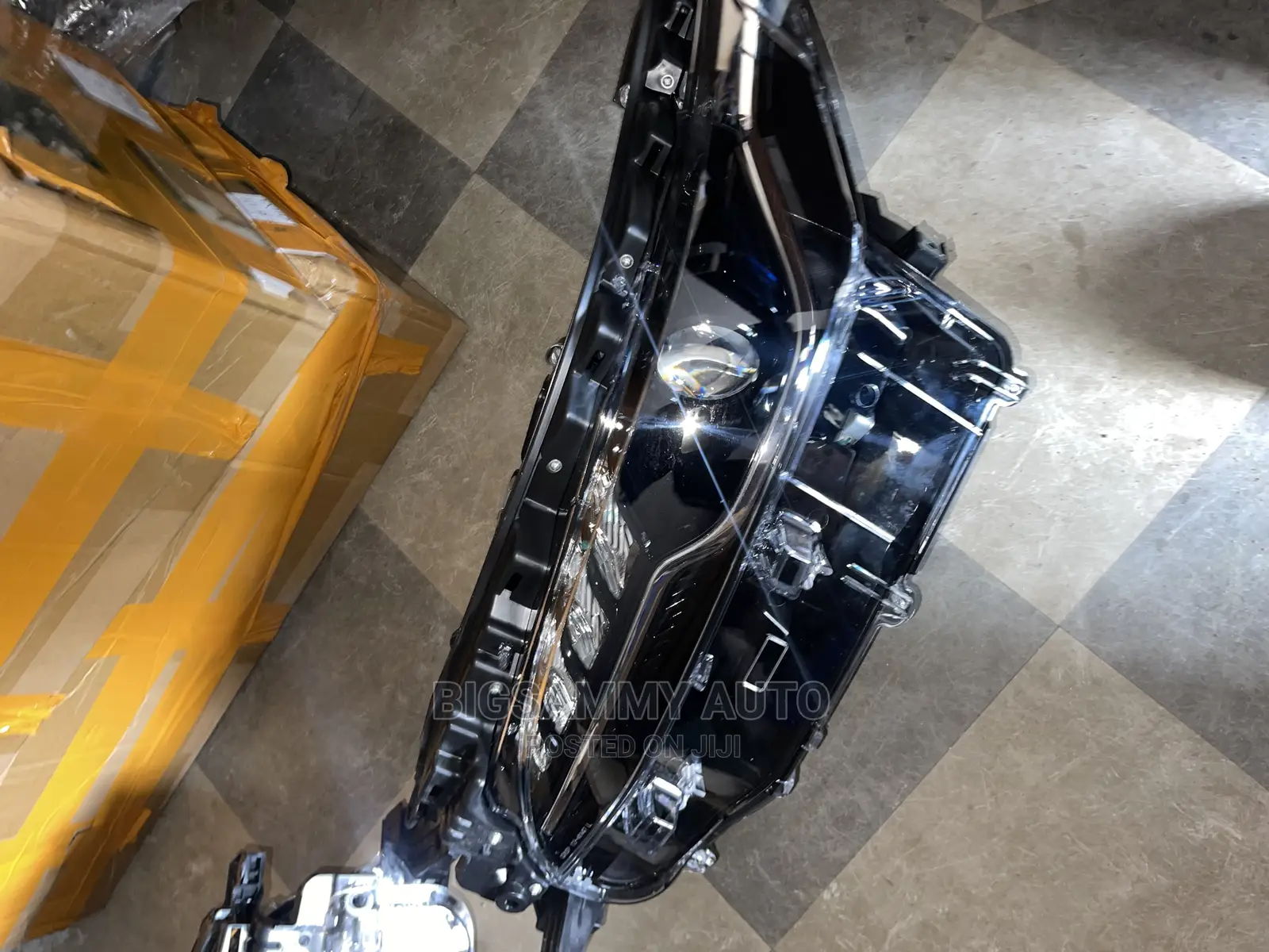 Fortuner 2020 / 2022 Headlamp / Headlight