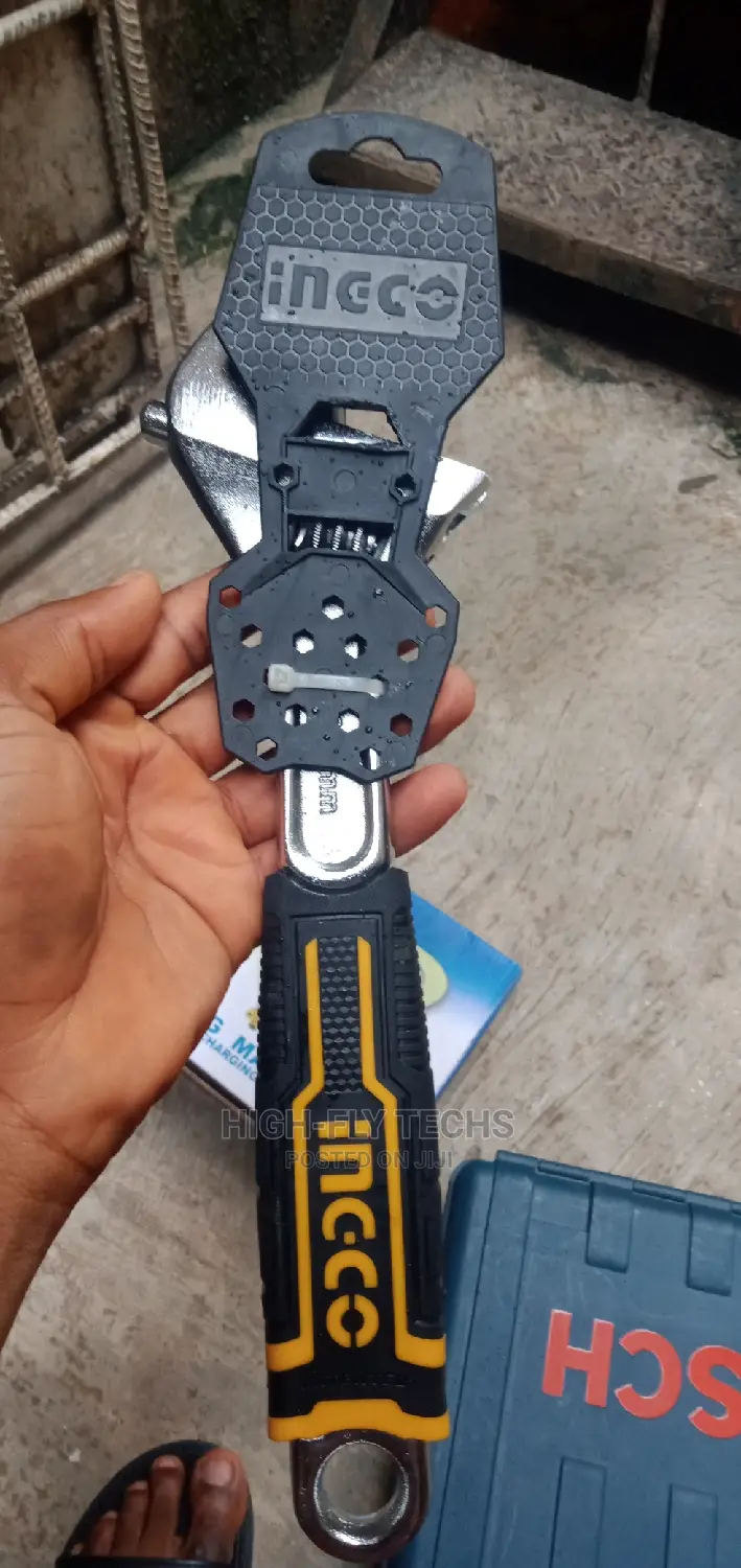 Ingco Adjustable Wrench 300mm (12")