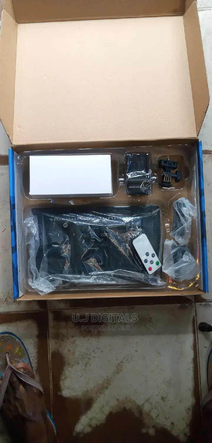 Pro LED 800 RGB Professional Video Light and Stand