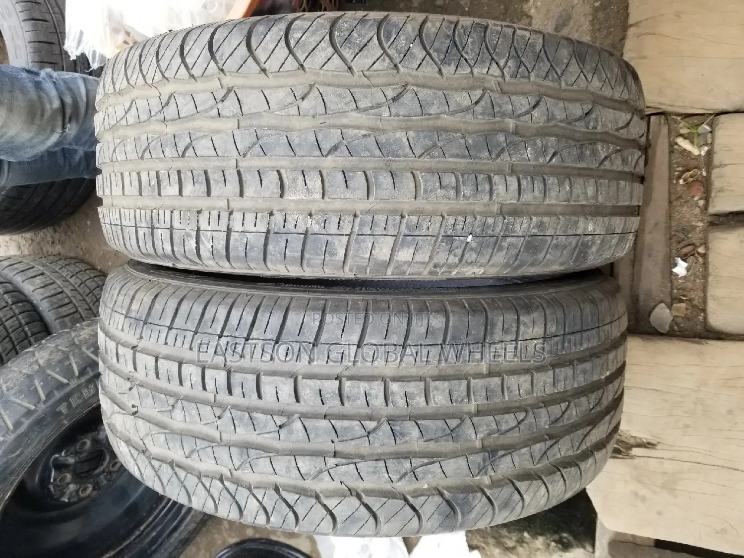 215 55 17 Tokunbo Tyre