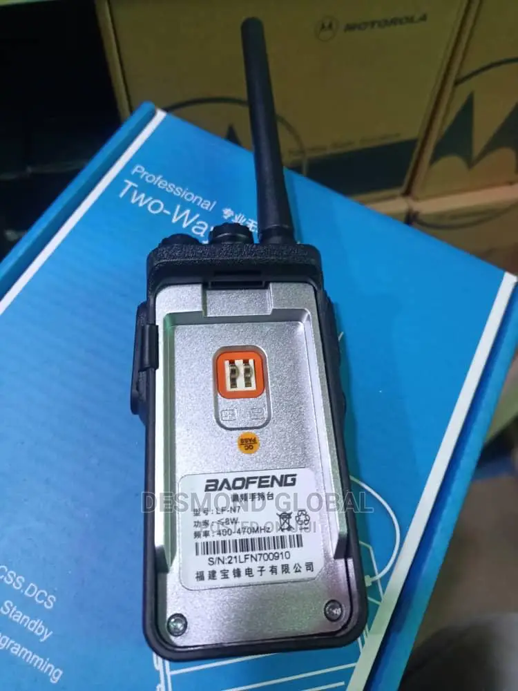 Motorola M9 Walkie Talkie