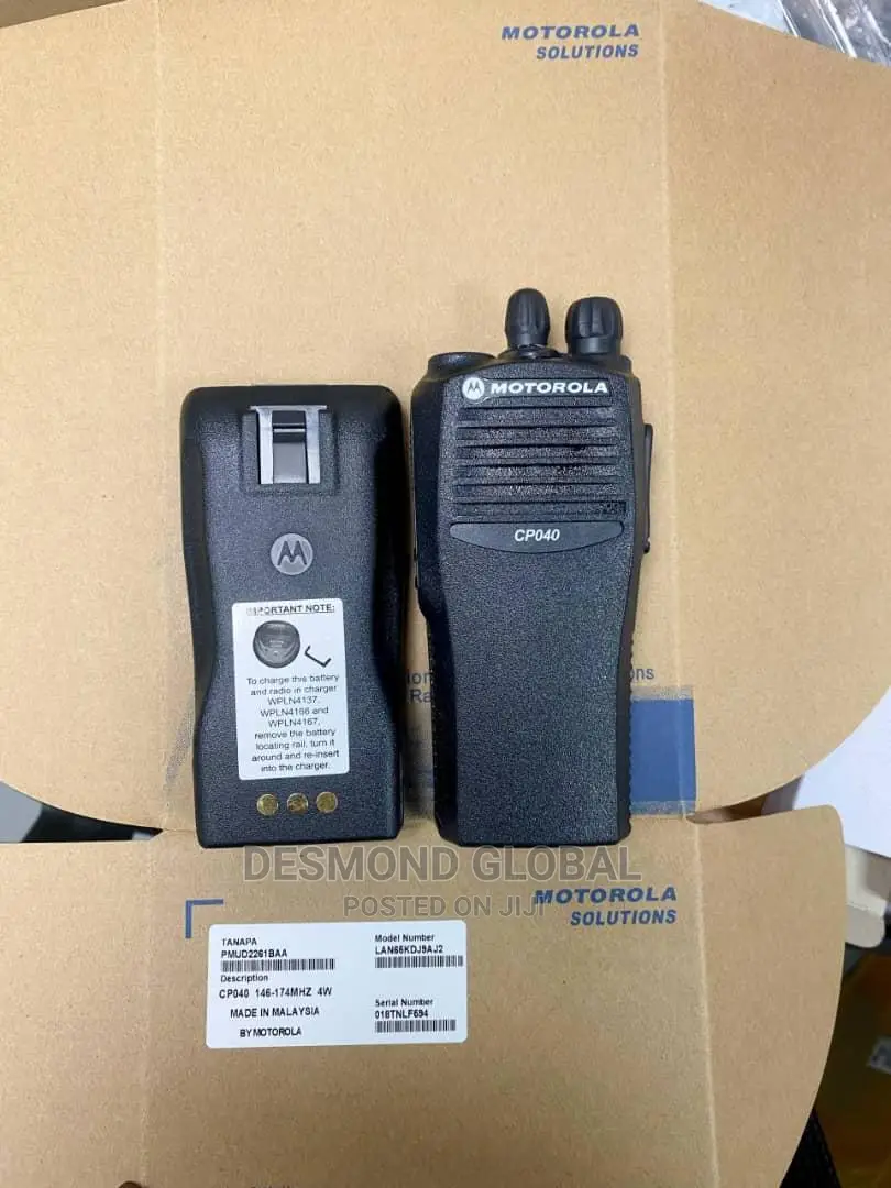 Motorola Cp040 VHF Walkie Talkie