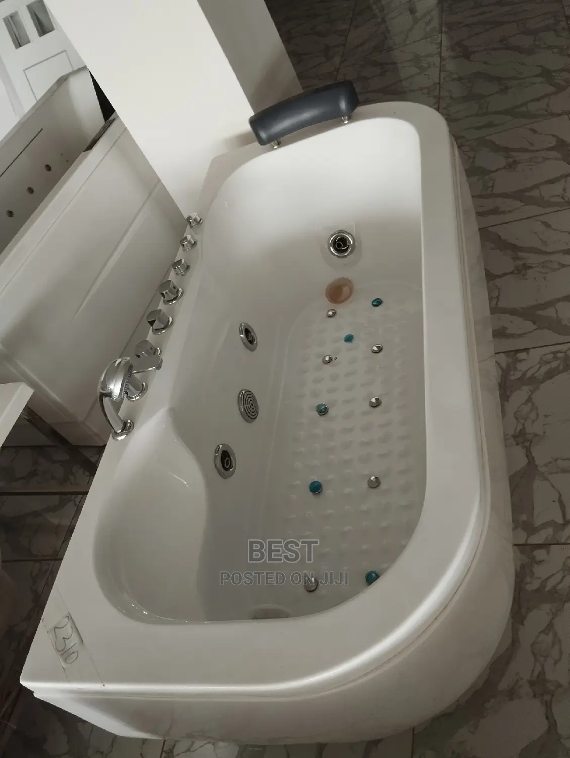 Masters England Jacuzzi