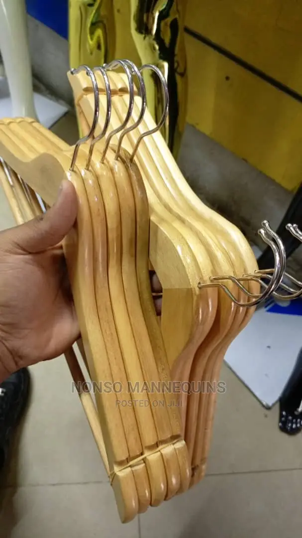 10 Pieces of Wooden Hangers 7500#