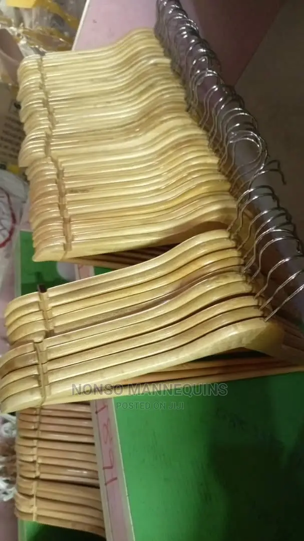 10 Pieces of Wooden Hangers 7500#