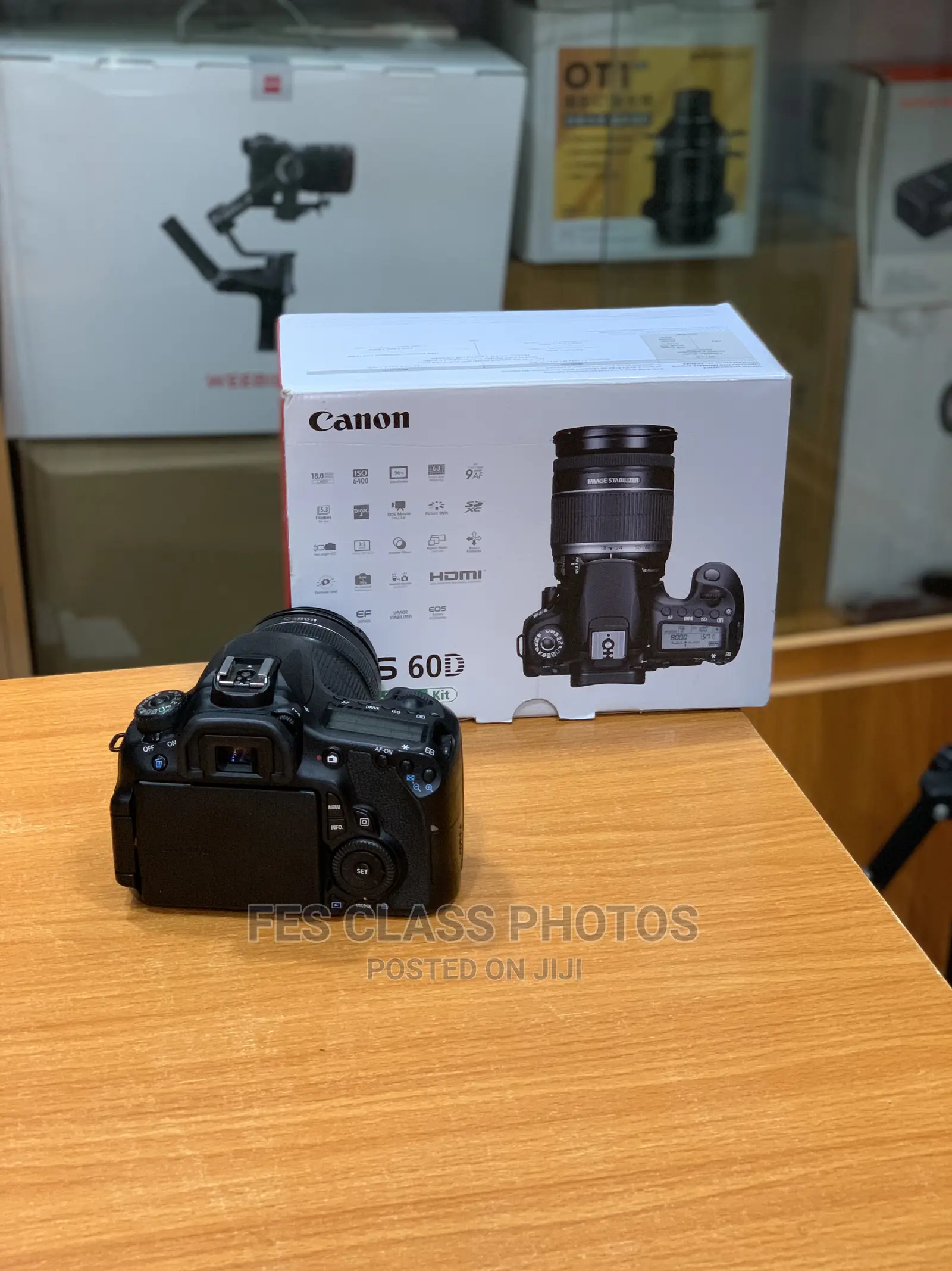 CANON EOS 60D With 18-135mm