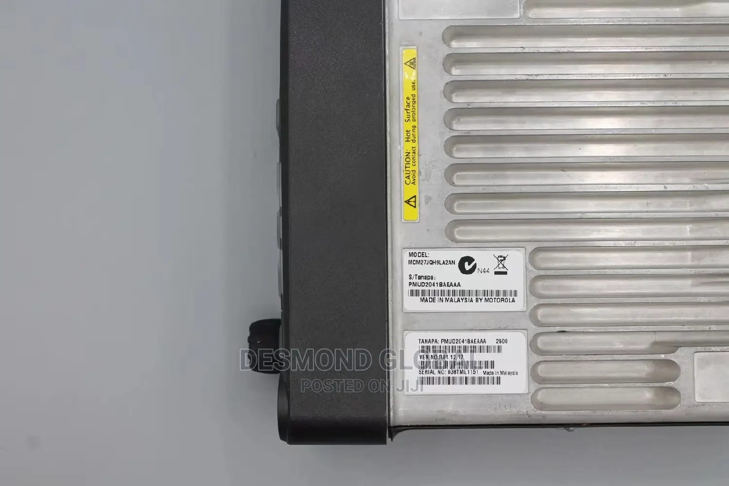 Motorola Dm3601 VHF Walkie Talkie