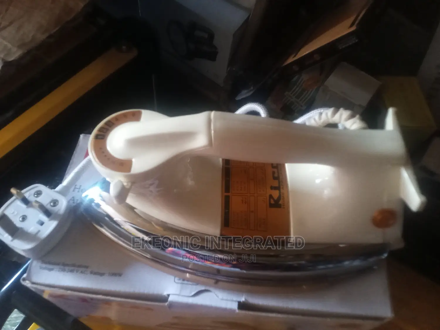 Heavy Weight Automatic Dry Iron