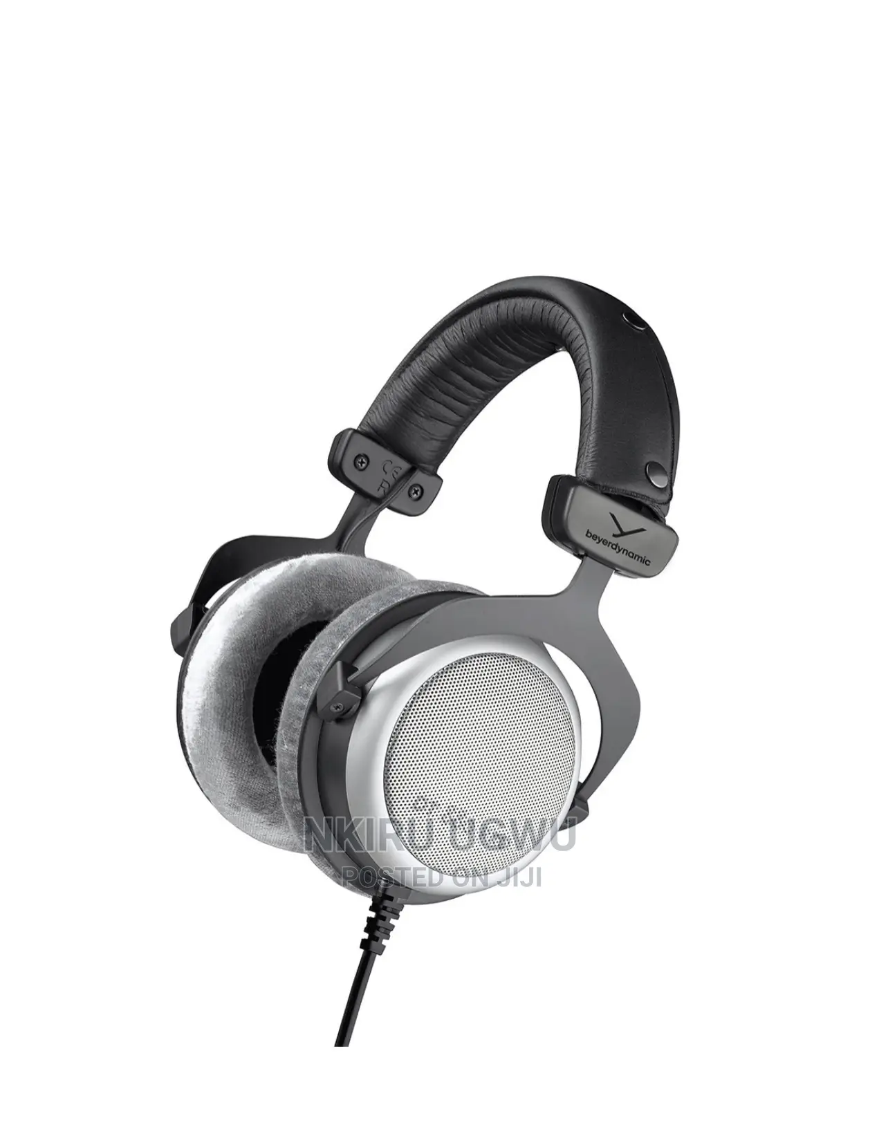 Beyerdynamic DT 880 Pro Over-Ear Studio Headphone