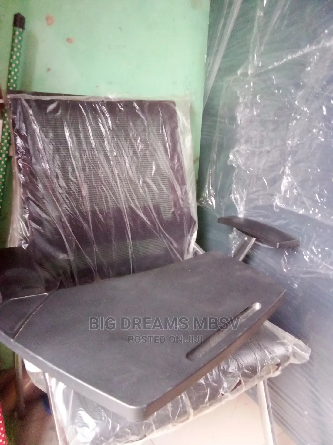 Foldable Net Chair With Writing Pad