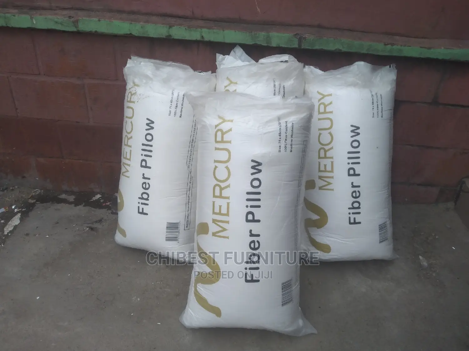 High Quality Imported Mercury Soft Fibre Pillow.