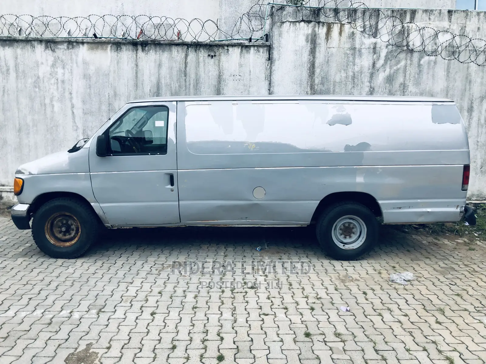 Interstate Van for Hire and Moving