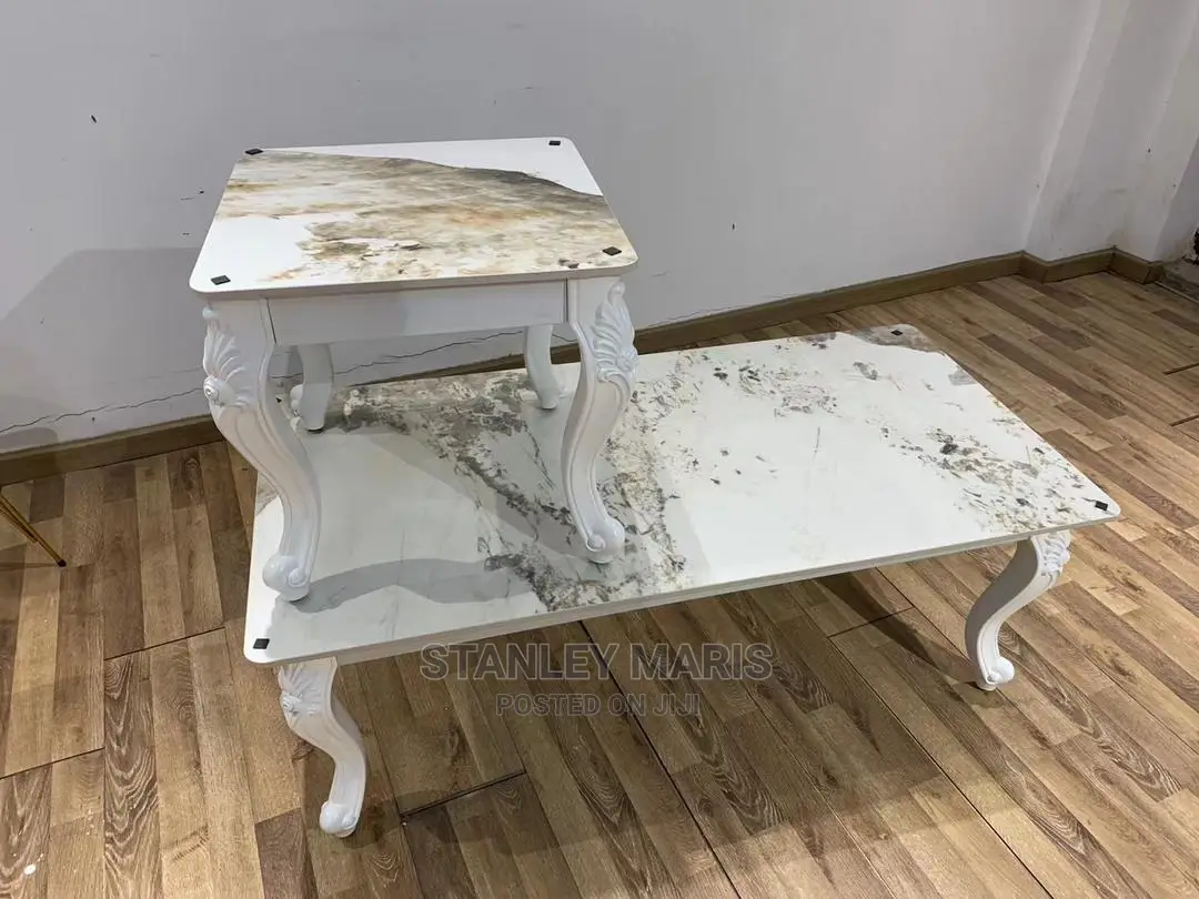 Royal Executive Center Table With Two Side Stools