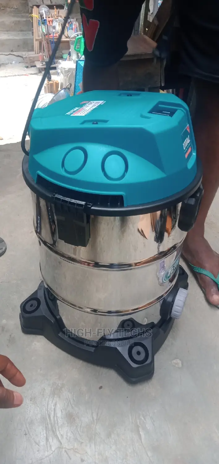 Total Vacuum Cleaner Wet Dry 1300w - Tvc13301
