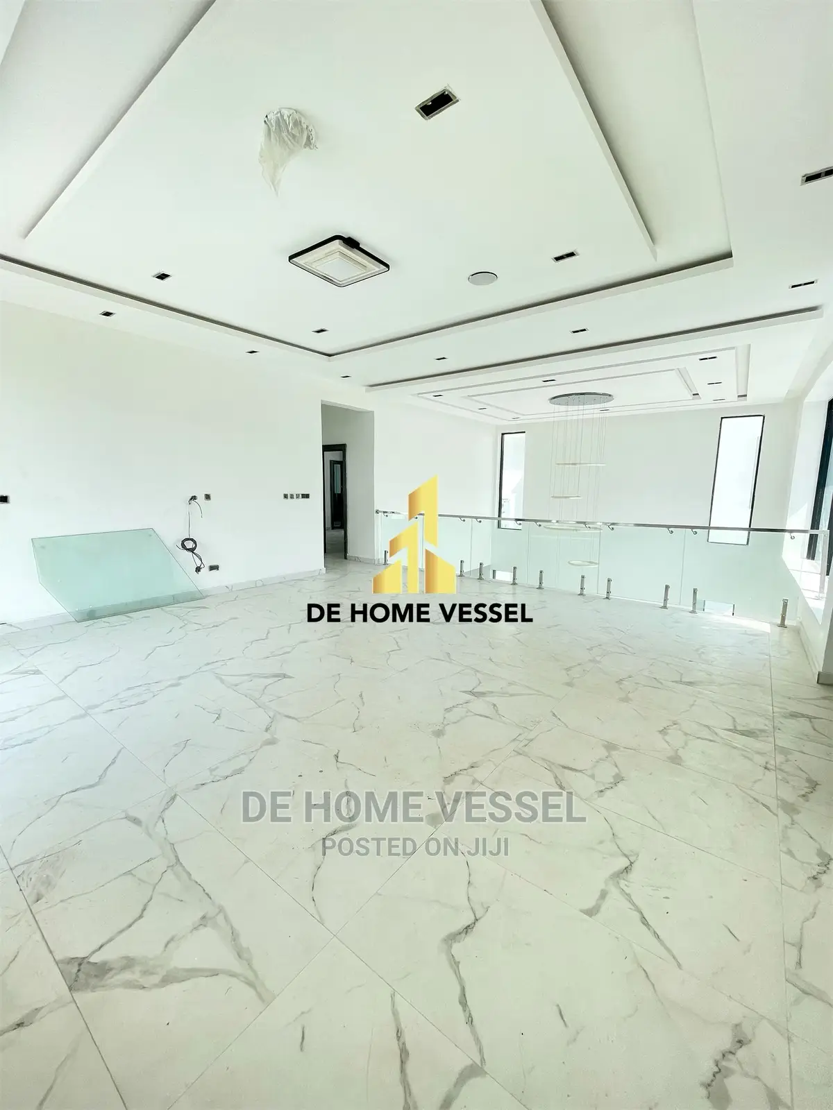 5bdrm Duplex in Osapa london for sale