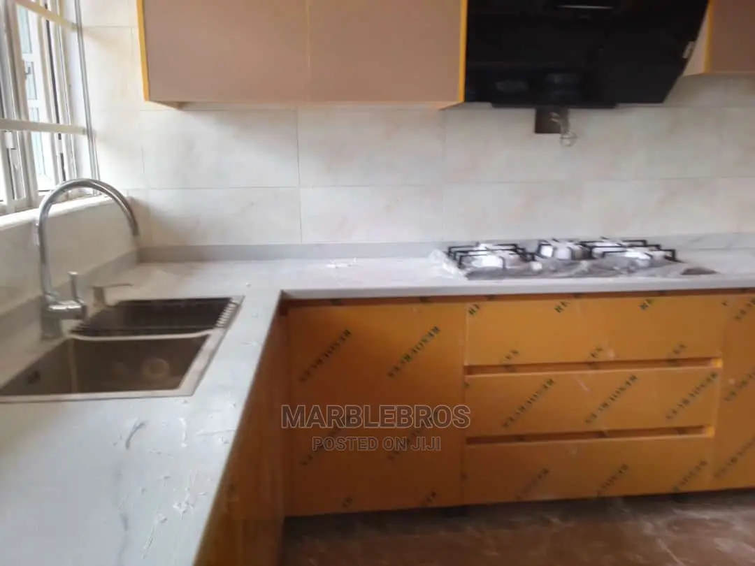 MB Kitchen Marble Countertop Finishing