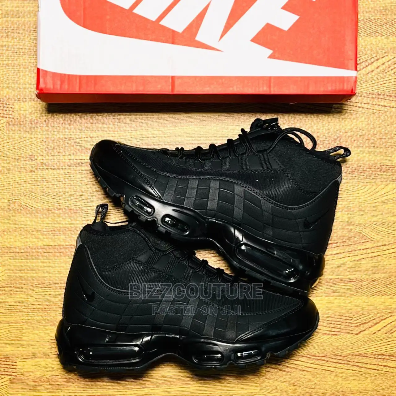 Original Nike Air Max 95 Sneakers Boots Available in Store