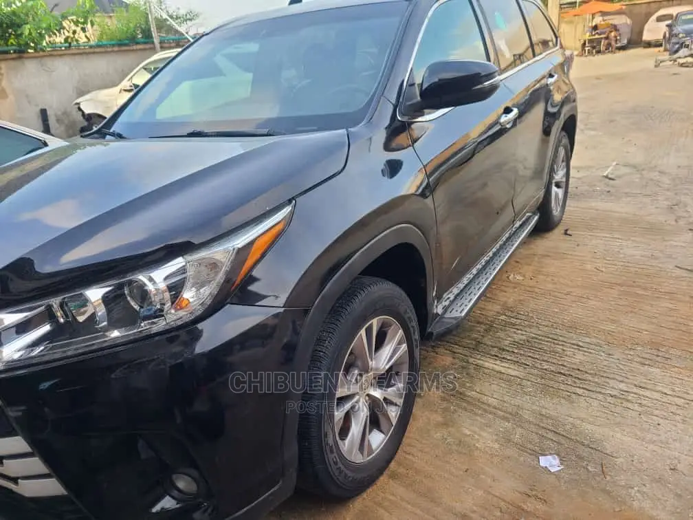 Toyota Highlander 2015 Black