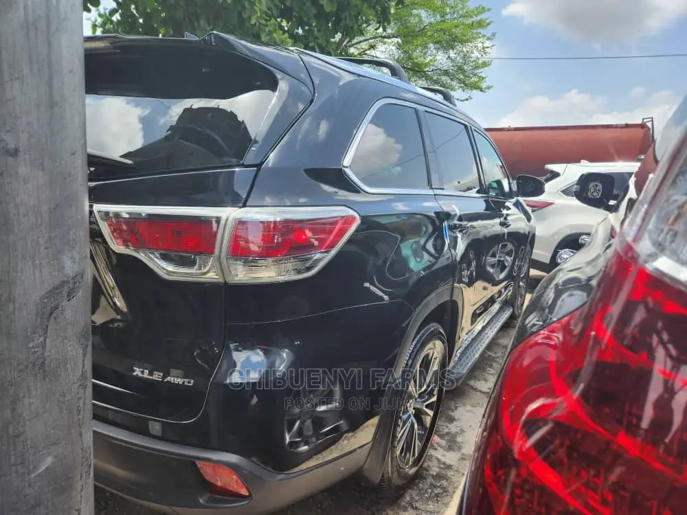 Toyota Highlander 2015 Black