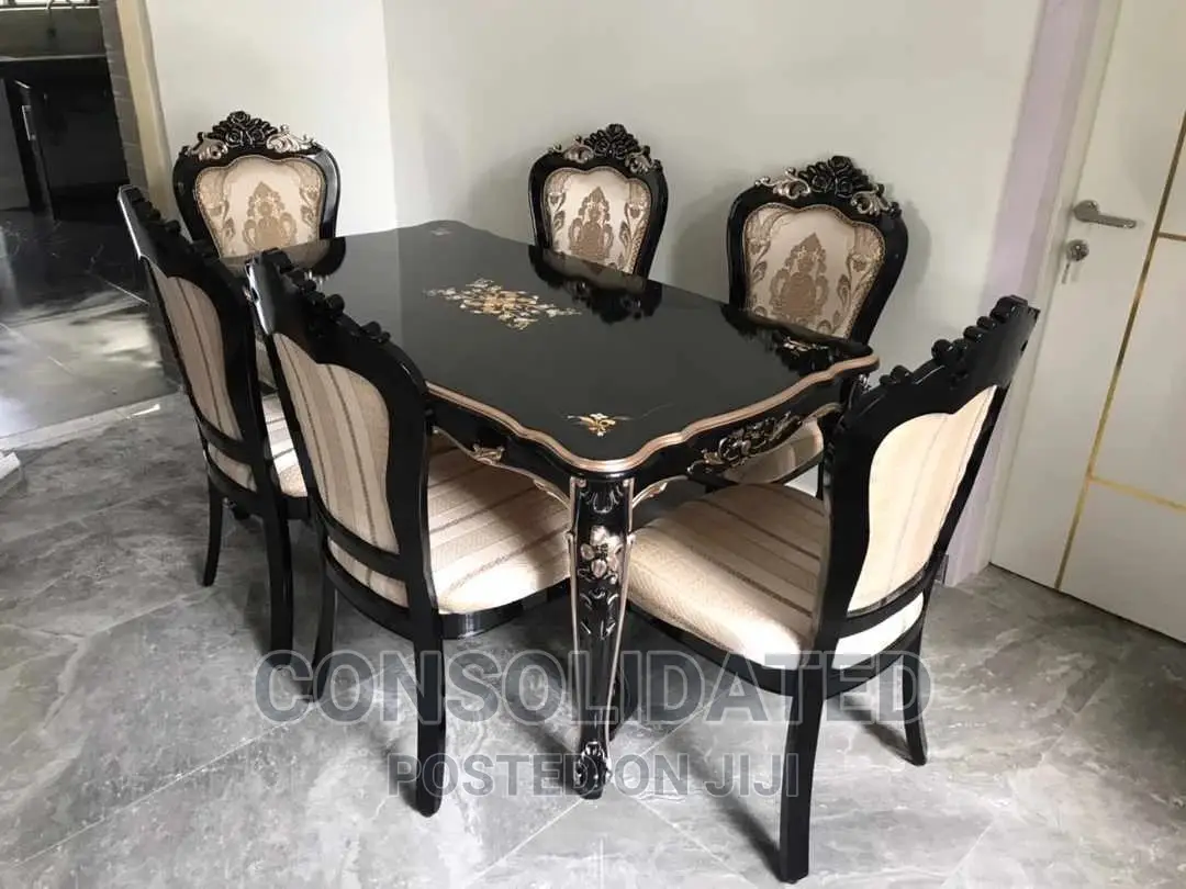 Royal Dining Set