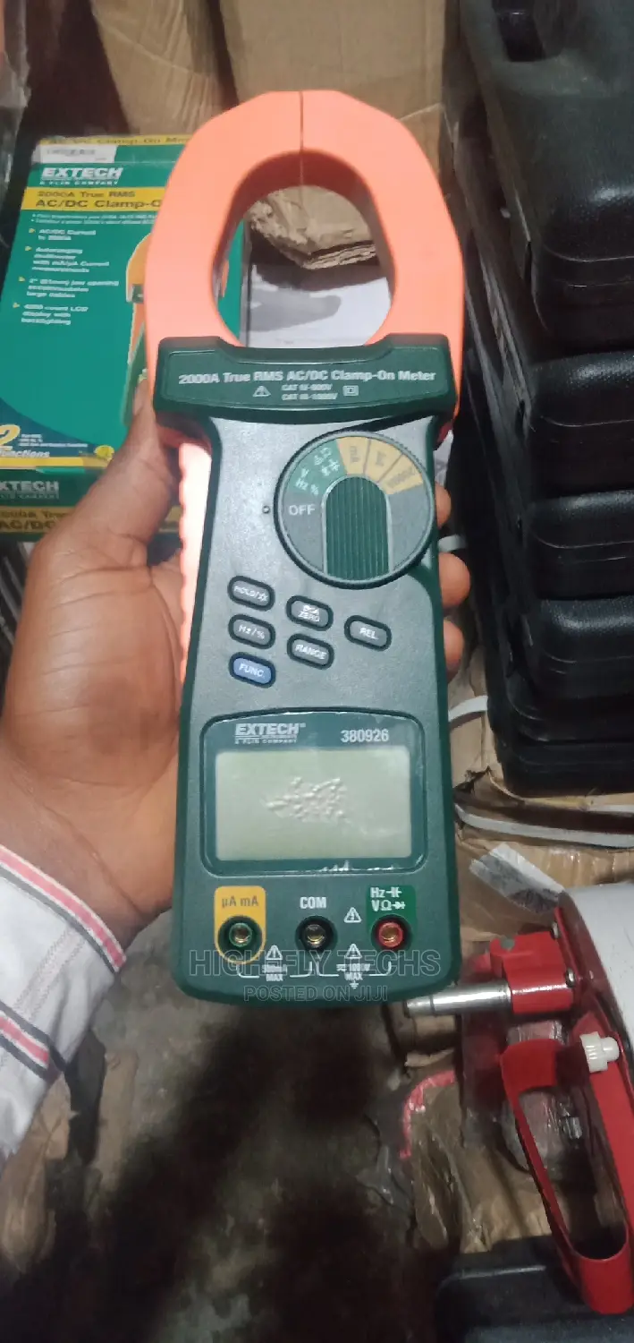 Extech 2000A Auto Ranging True RMS Clamp + DMM Model 380926