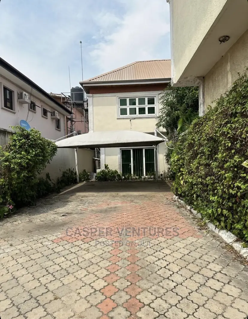 1bdrm Duplex in Lekki for sale