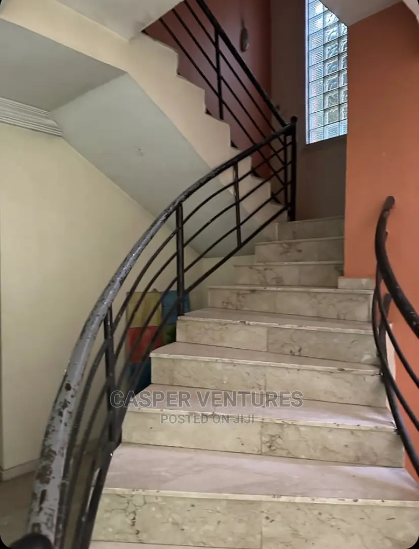1bdrm Duplex in Lekki for sale