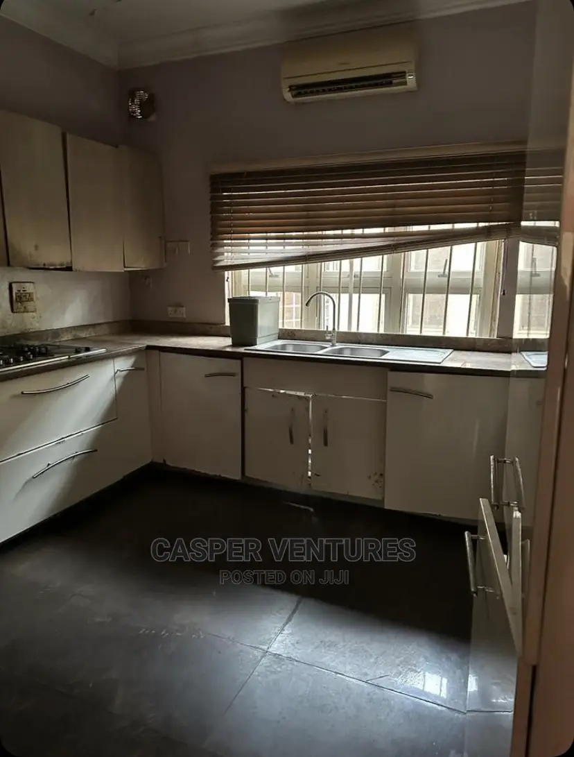 1bdrm Duplex in Lekki for sale