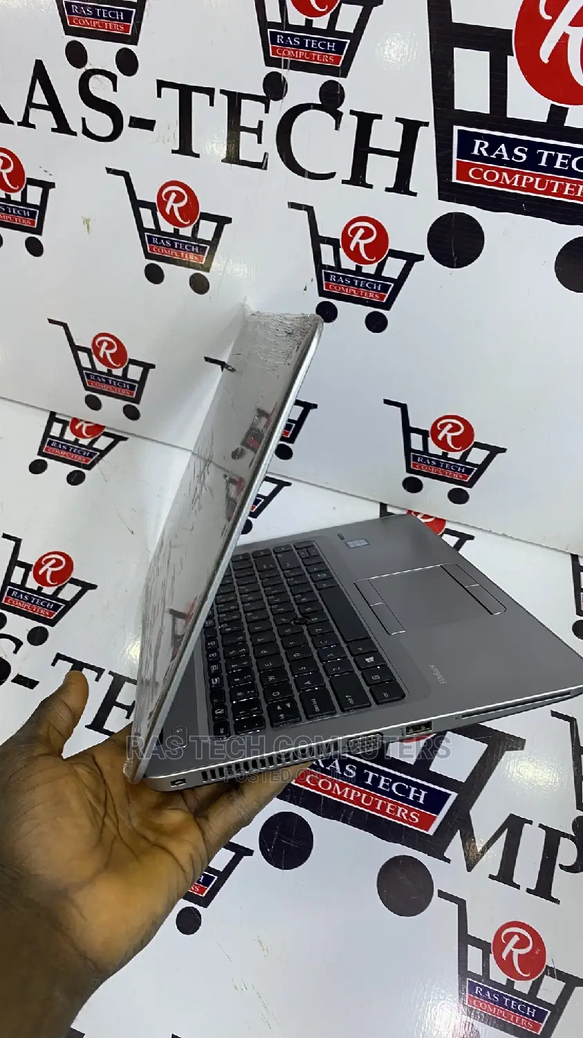 Laptop HP EliteBook 820 G3 8GB Intel Core I5 HDD+SSD 500GB