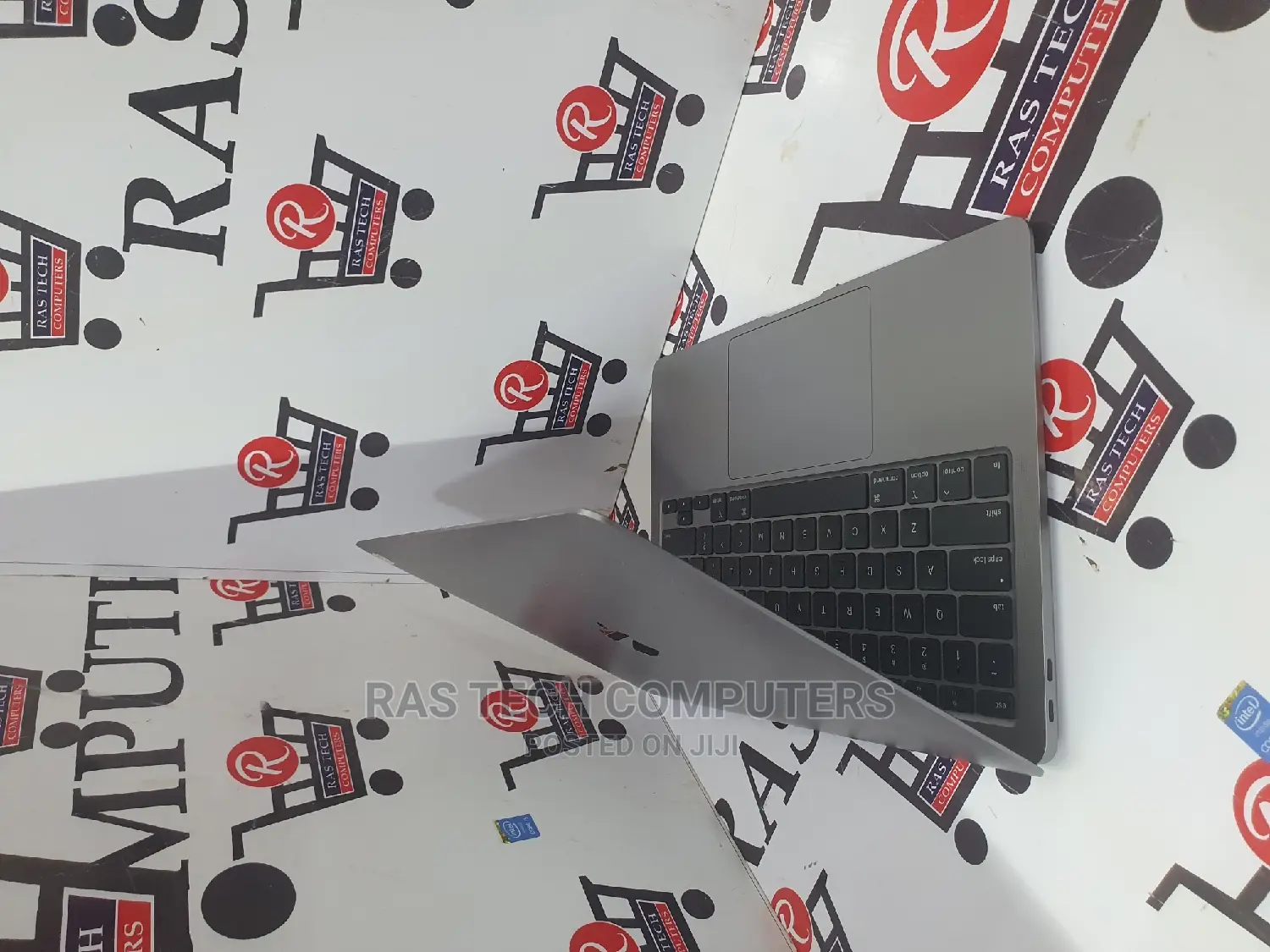 Laptop Apple MacBook Air 2018 8GB Intel Core I5 SSD 256GB