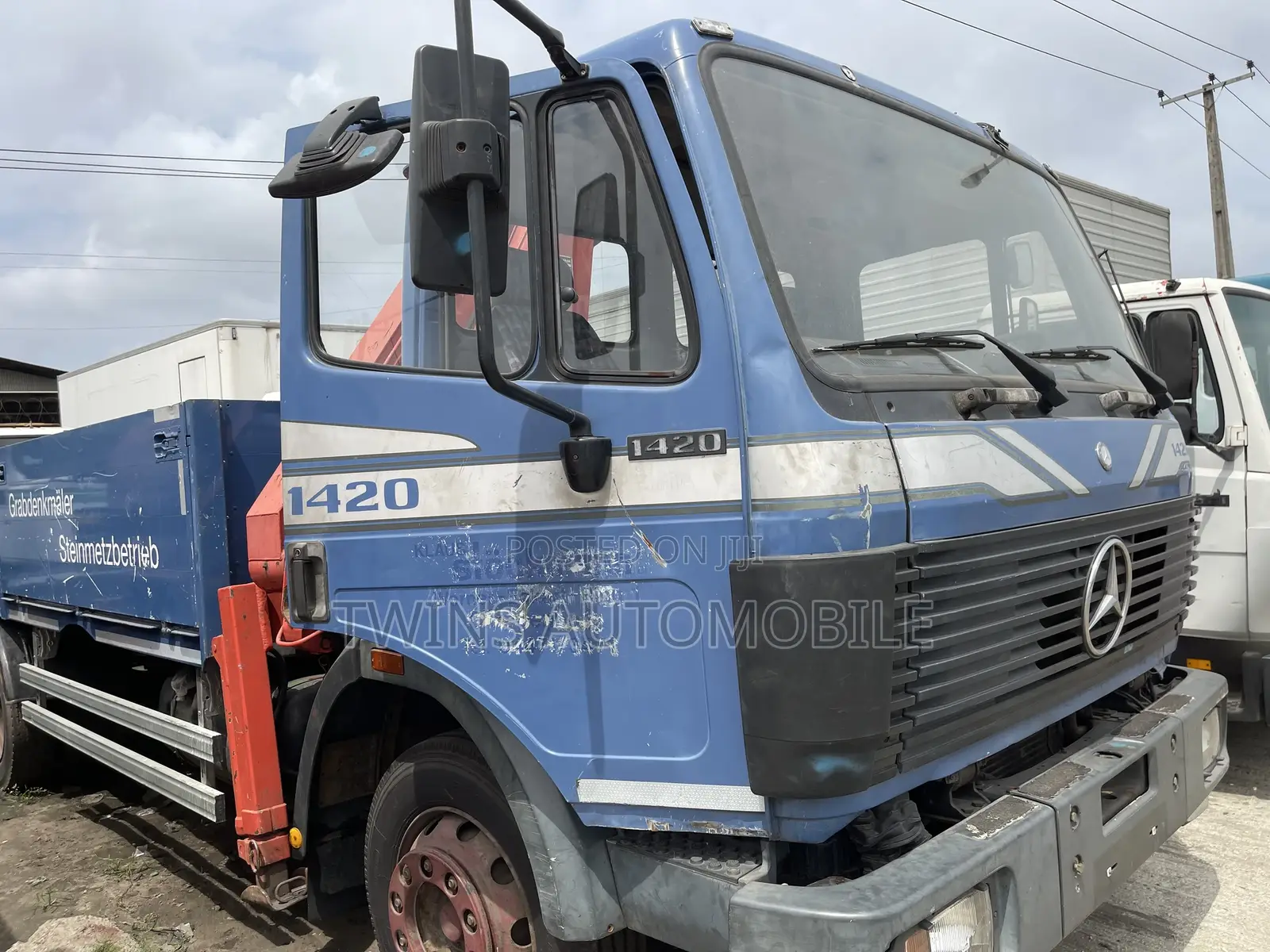 Mercedes-Benz 1420 Hiab 5 Tons