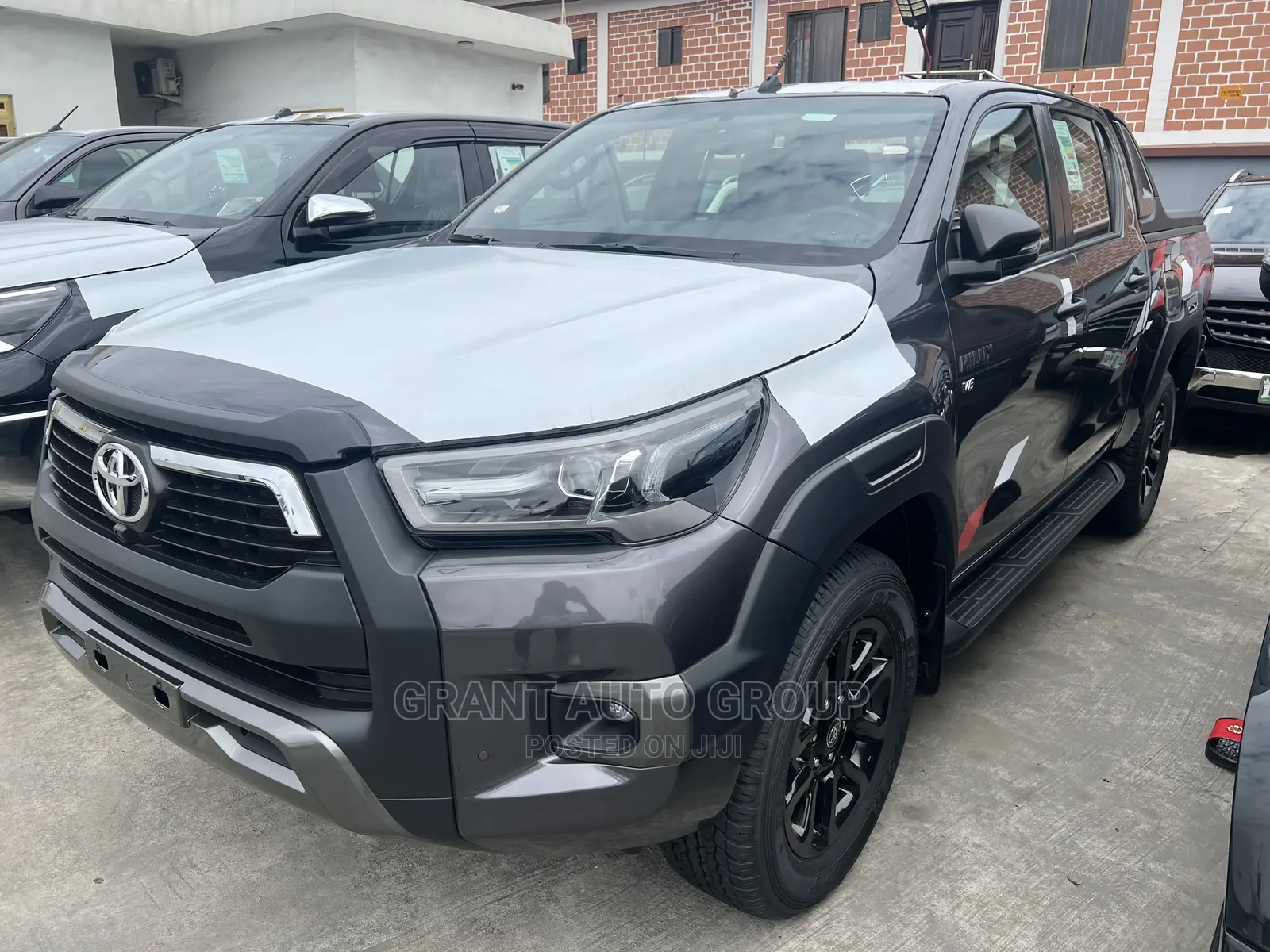 New Toyota Hilux 2022 Gray