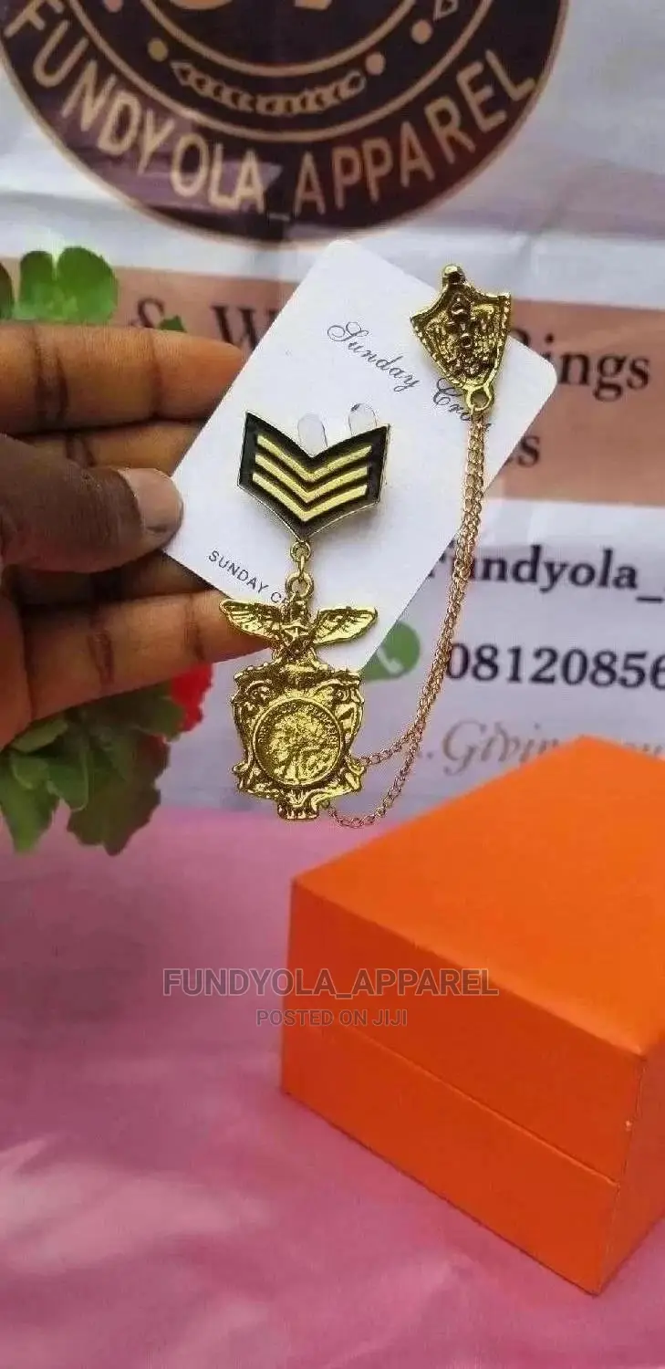 Gold Male Brooch Lapel