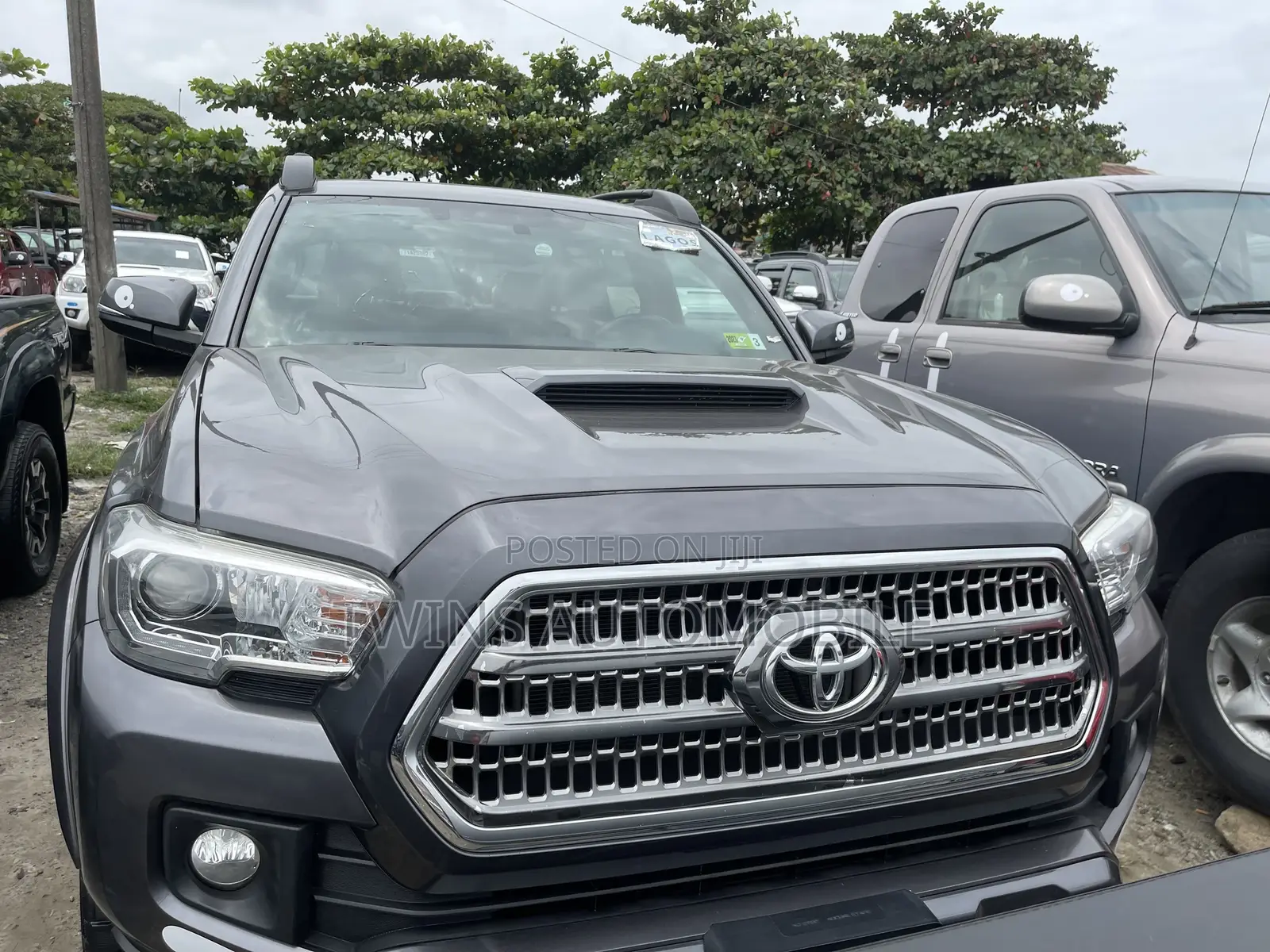 Toyota Tacoma Limited 2017 Gray
