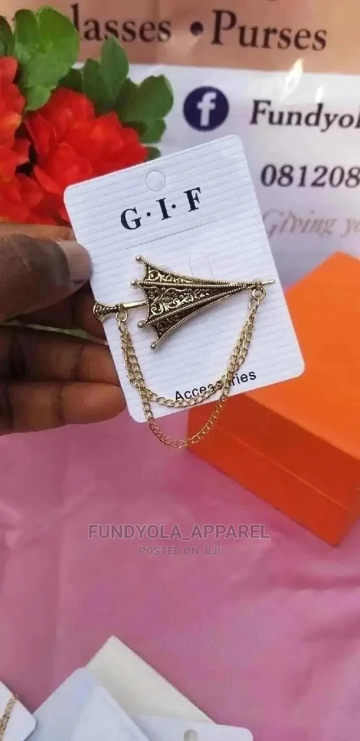 Male Gold Brooch Lapel