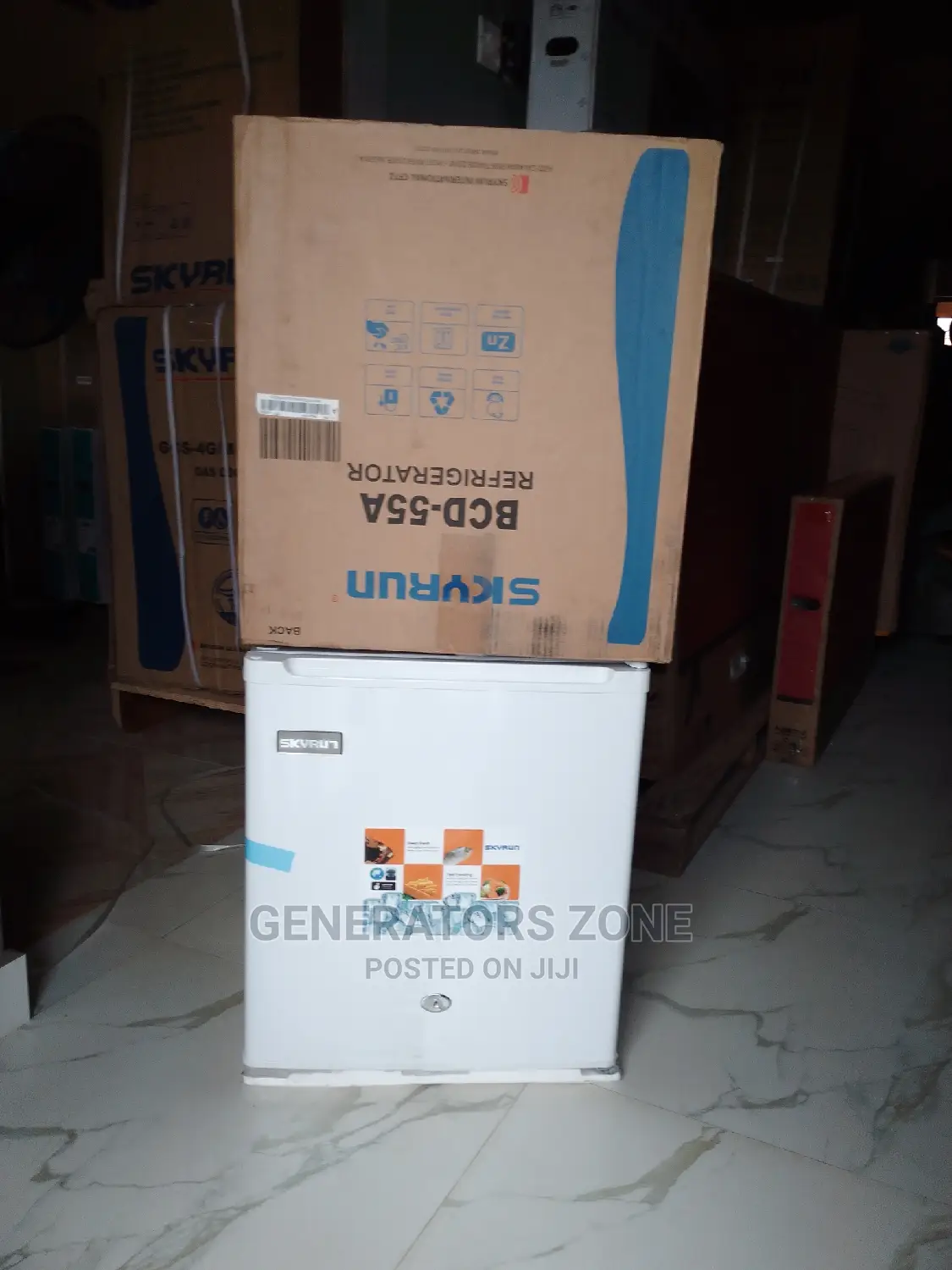 Quality Bed Side Single Door Fridge Skyrun BCD-55a