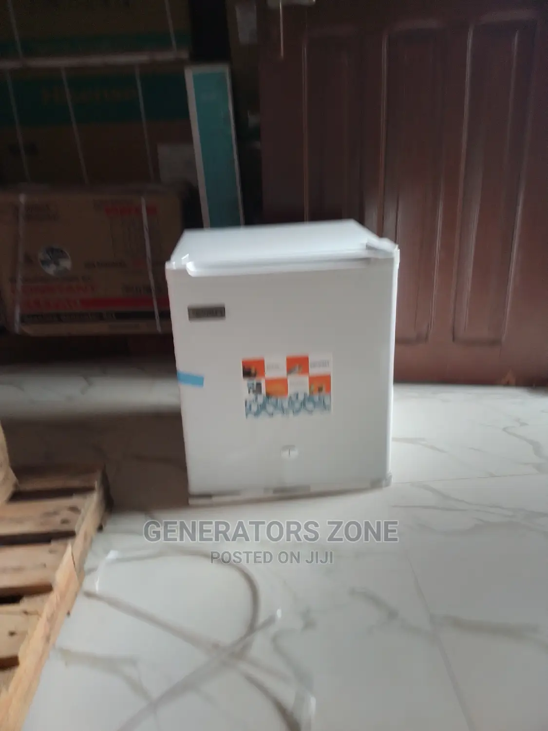 Skyrun BCD-55a Top Freezer Refrigerator With Key Lock