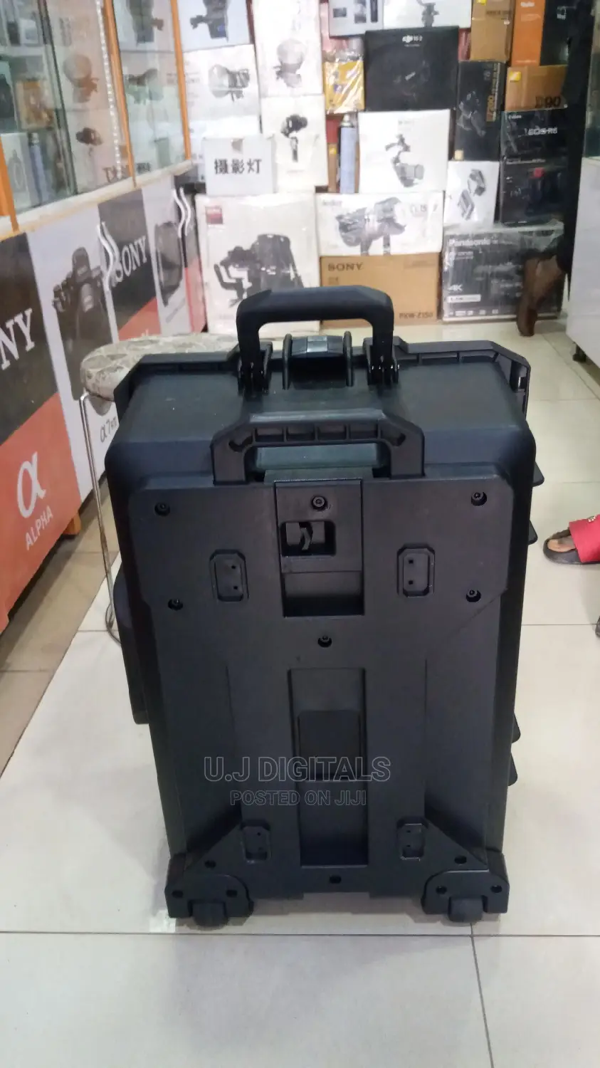 Smriti Waterproof Equipment Case/Camera Box