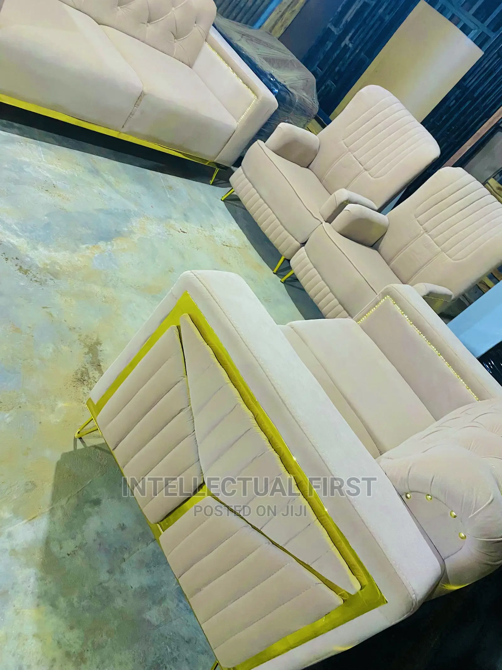 Complete Set of Luxury 7 Seaters