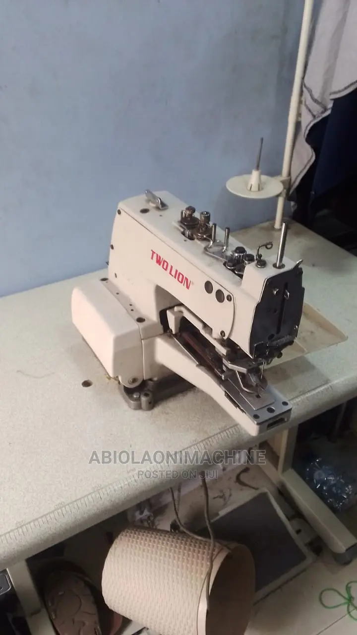 Two Lion Button Tacking (Attaching) Machine