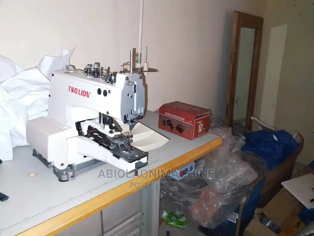 Two Lion Button Tacking (Attaching) Machine