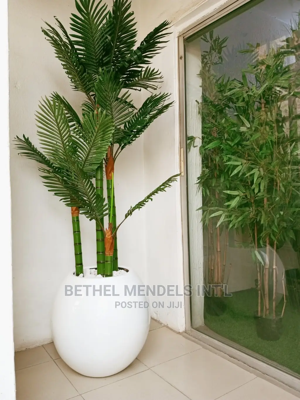 Potted Artificial Palm Trees With 60cm Fiberglass Pots/Vase