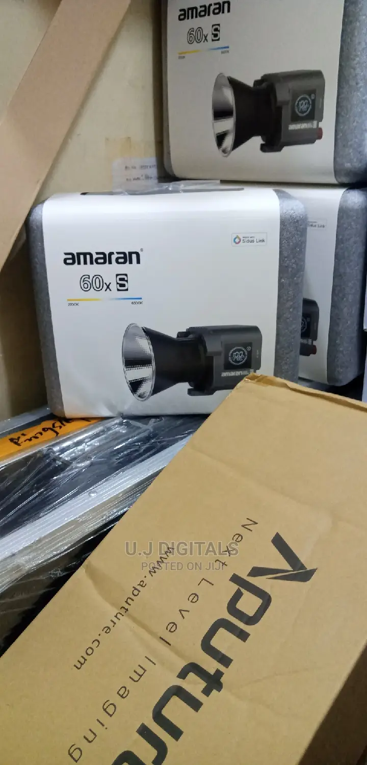 Amaran 60x S Bi Professional LED Video Light