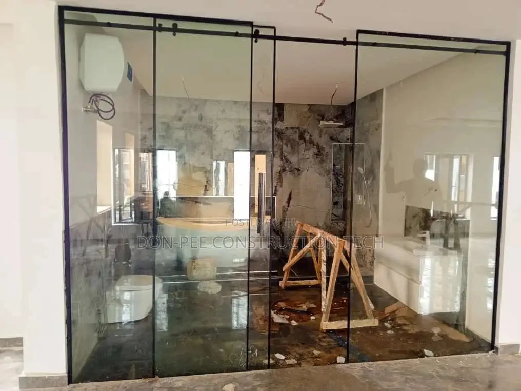 Frameless Glass Sliding Door